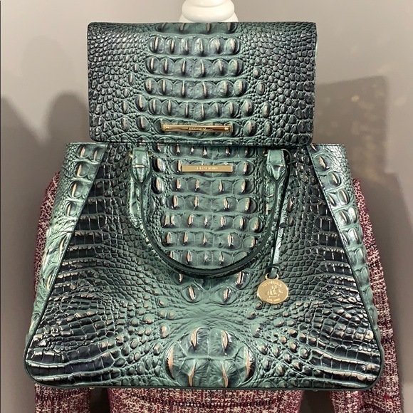 brahmin annmarie wallet